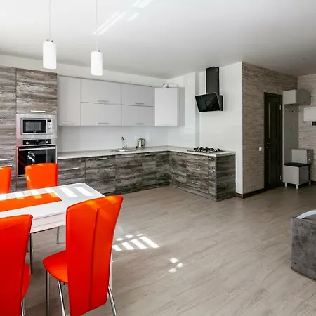 в новобудові, газова 5а Lviv