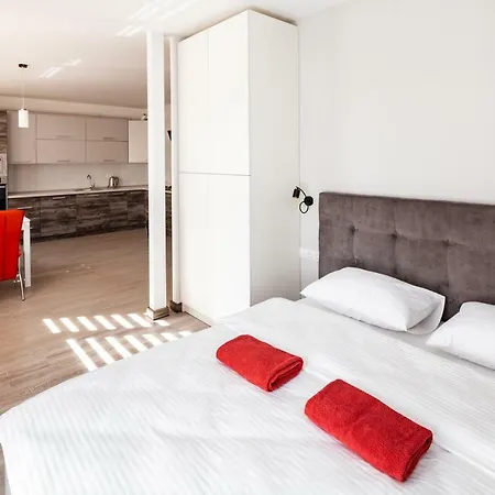 в новобудові, газова 5а Apartament *